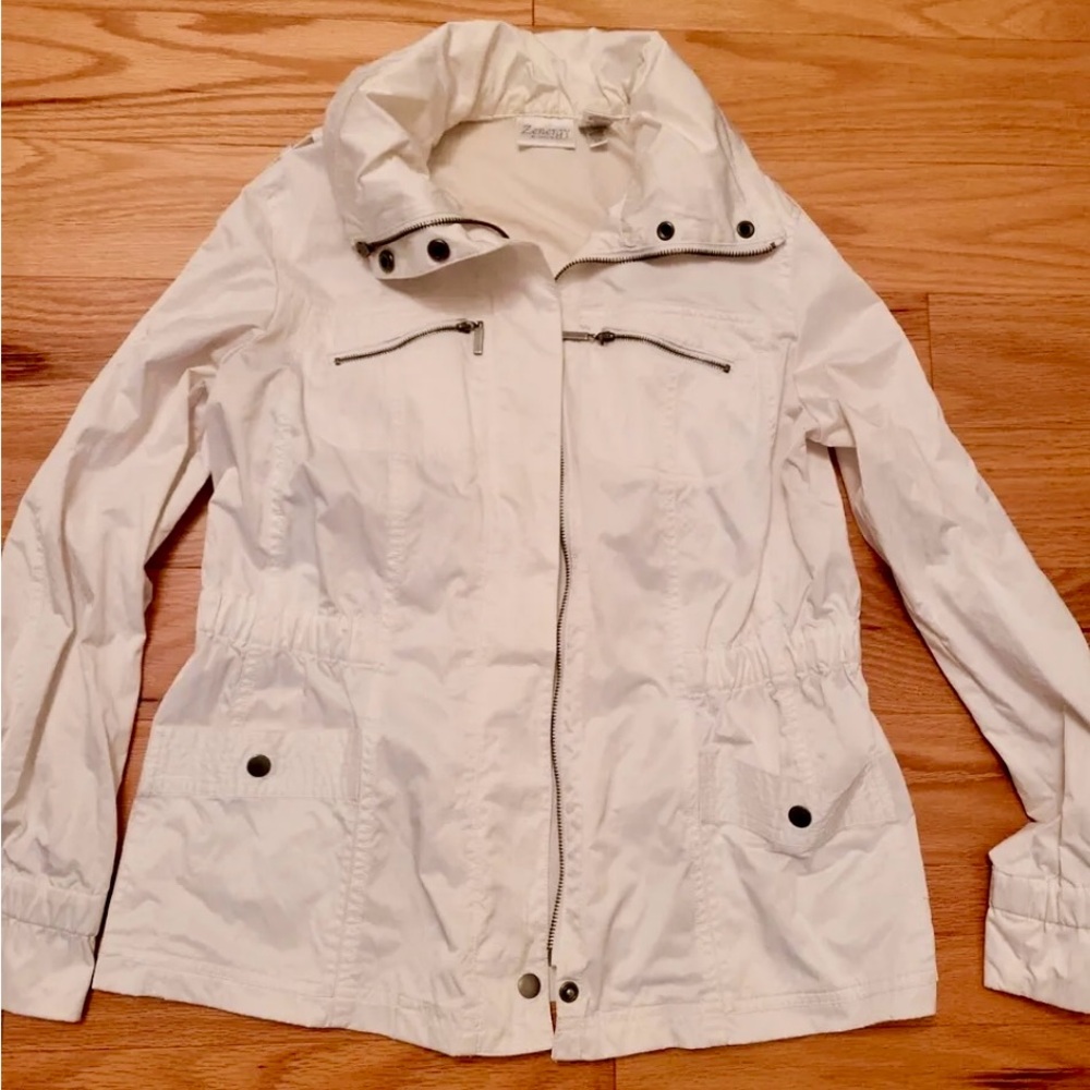 ⛈️Chico’s Zenergy White Mid Length Anorak-Style, Pockets, All Weather Jacket. M
